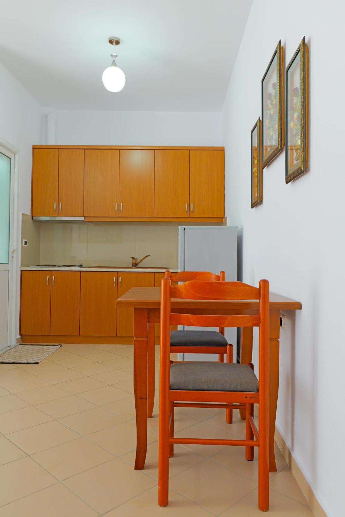 Vila Marina Apartments Sarandë Exterior foto