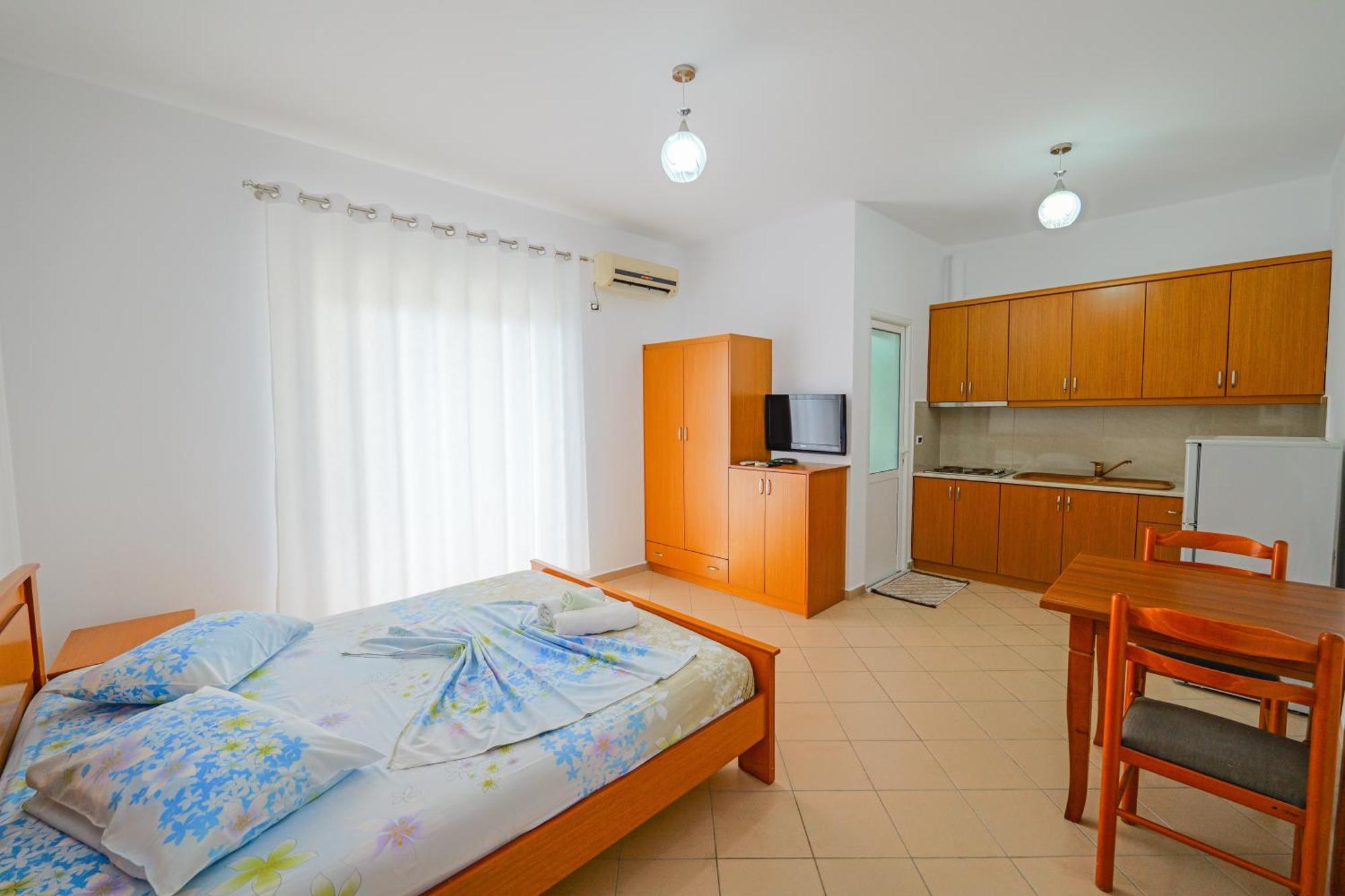 Vila Marina Apartments Sarandë Exterior foto