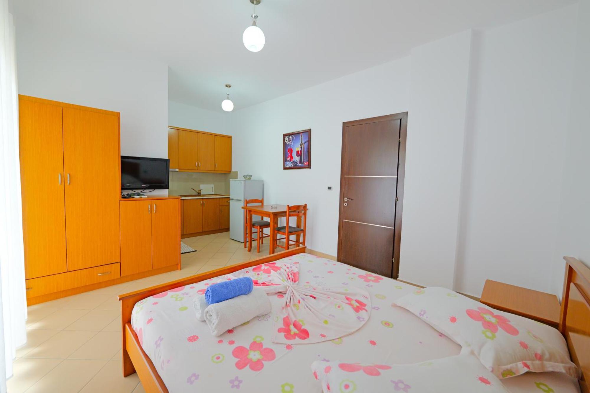 Vila Marina Apartments Sarandë Exterior foto