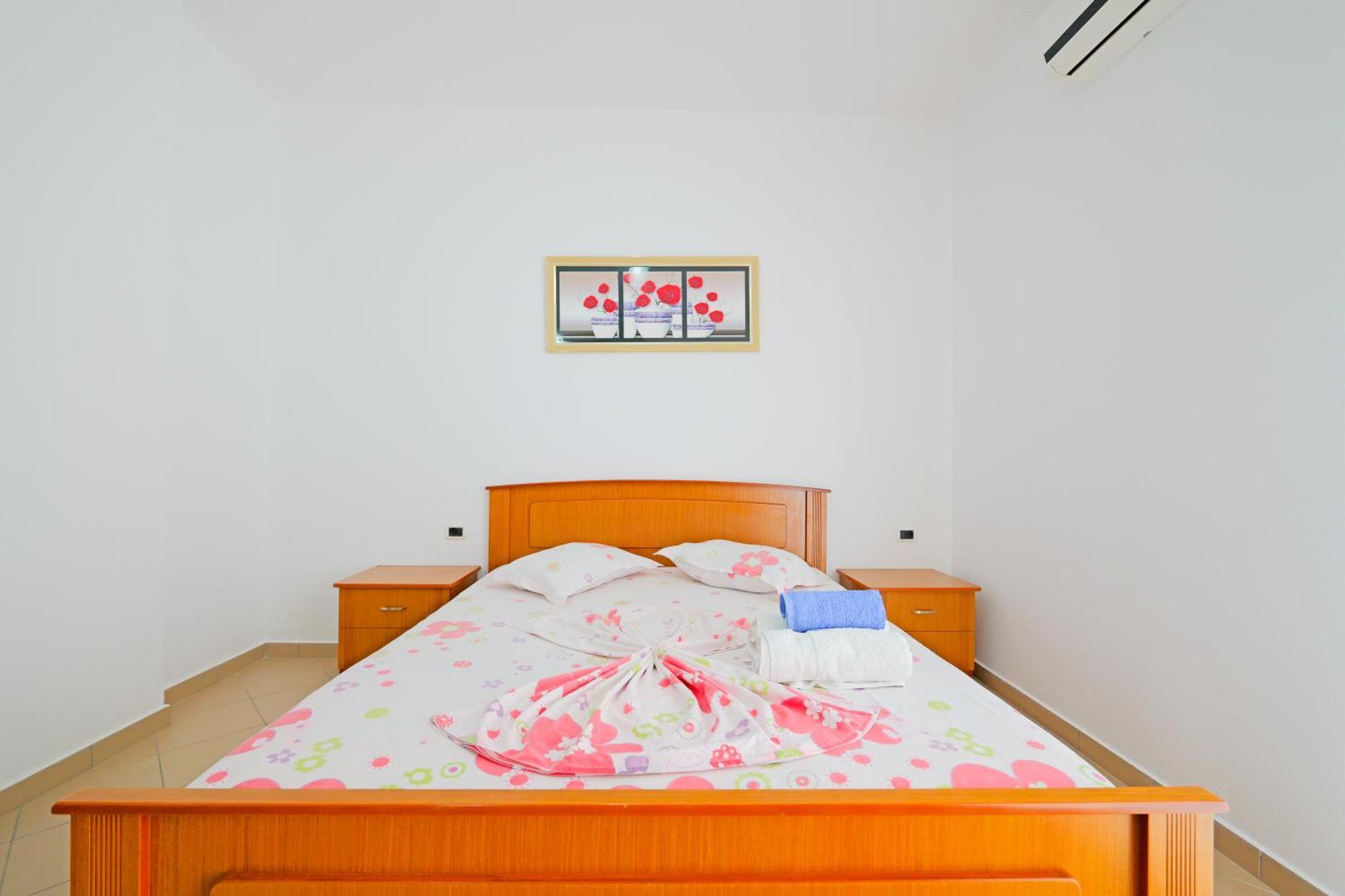 Vila Marina Apartments Sarandë Exterior foto